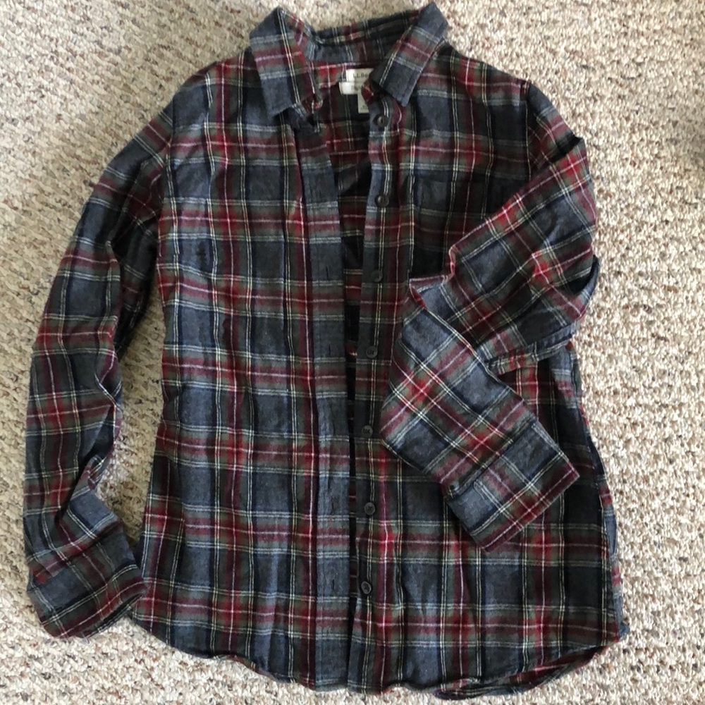 LL Bean flannel shirt slightly fitted XS